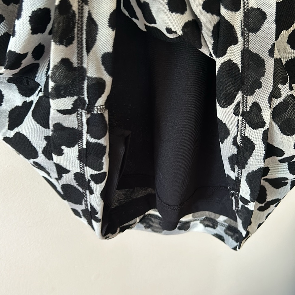Dana Buchman blouse - Picture 4 of 6